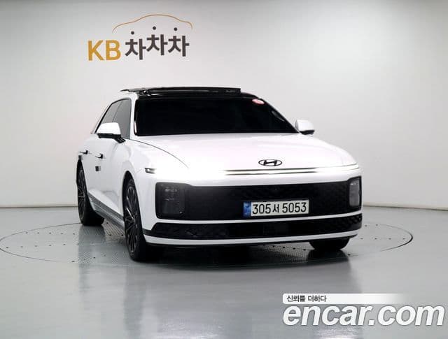 Hyundai Grandeur Hybrid 2023 — Photo 4/20