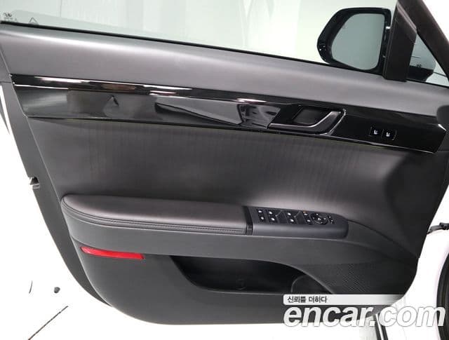 Hyundai Grandeur Hybrid 2023 — Photo 11/20