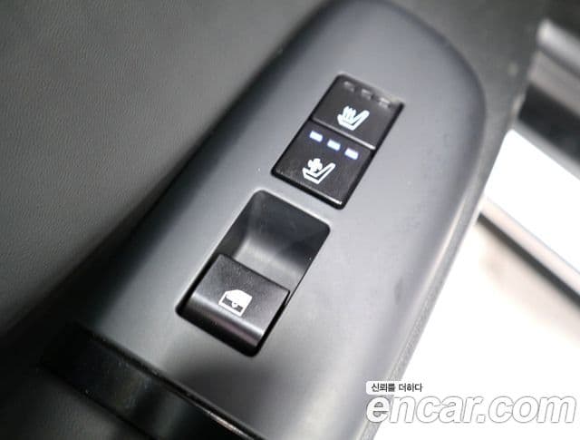 Hyundai Grandeur Hybrid 2023 — Photo 15/20