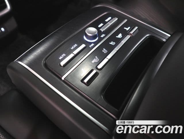 Hyundai Grandeur Hybrid 2023 — Photo 3/20