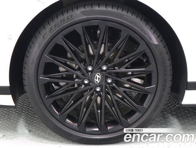 Hyundai Grandeur Hybrid 2023 — Photo 1/20