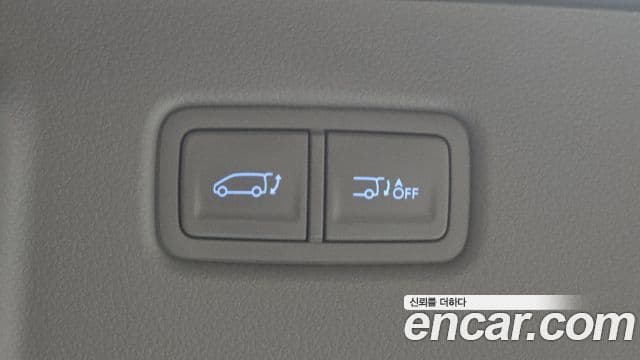 Hyundai Staria 2023 — Фото 18/20