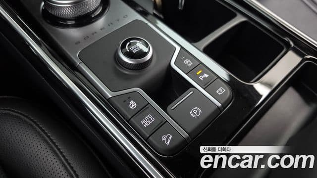 Kia Sorento 2024 — Şəkil 17/34