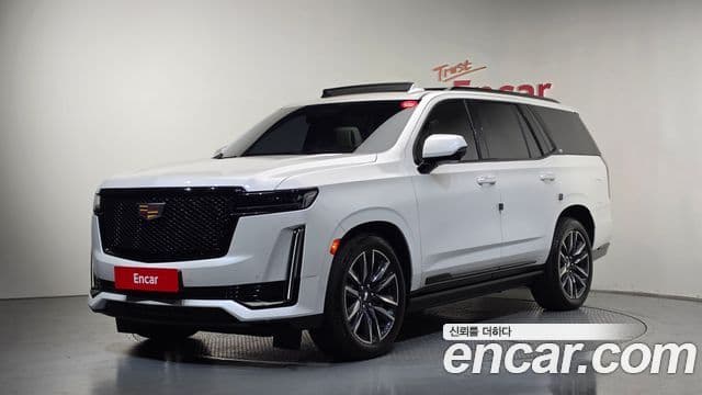 Cadillac Escalade 2023 — Фото 1/20