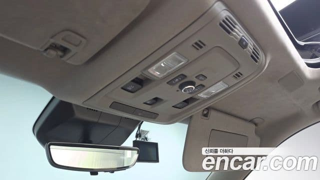 Cadillac Escalade 2023 — ფოტო 26/40