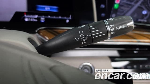 Cadillac Escalade 2023 — ფოტო 29/40