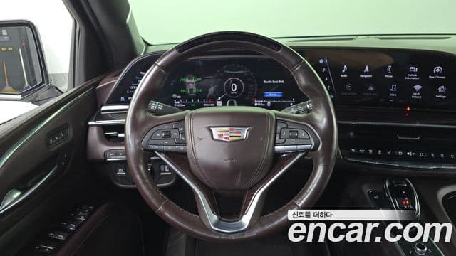 Cadillac Escalade 2021 — Photo 10/20