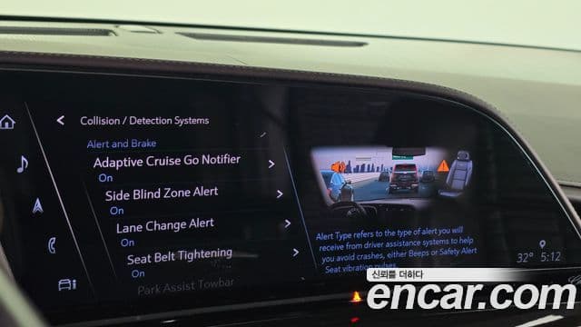 Cadillac Escalade 2021 — Photo 1/20