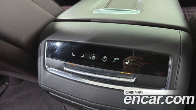Cadillac Escalade 2021 — Photo 5/20