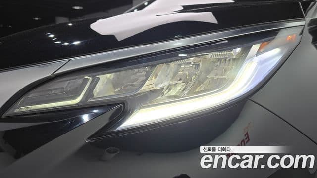 Toyota Sienna 2022 — ფოტო 18/32