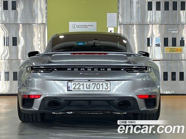 Porsche 911 2023 — Şəkil 6/19