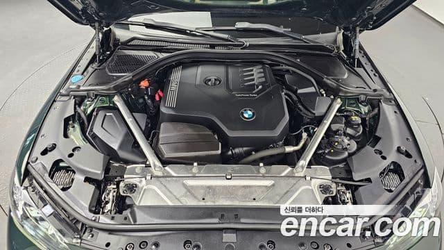 BMW 4 Series 2021 — Şəkil 25/31