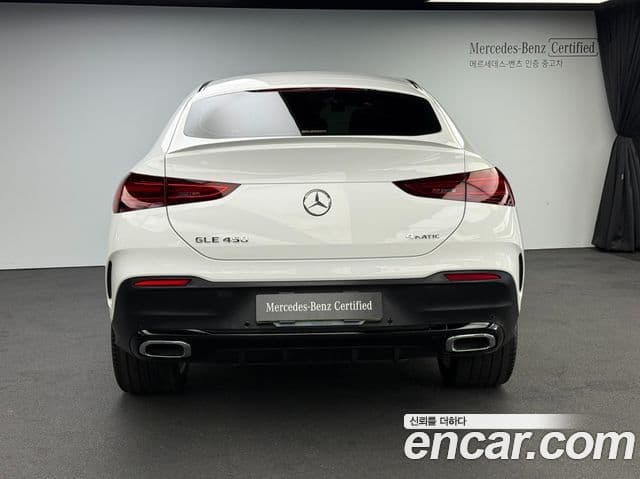 Mercedes-Benz GLE-Class 2026 — Photo 16/20