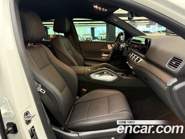 Mercedes-Benz GLE-Class 2026 — Photo 11/20