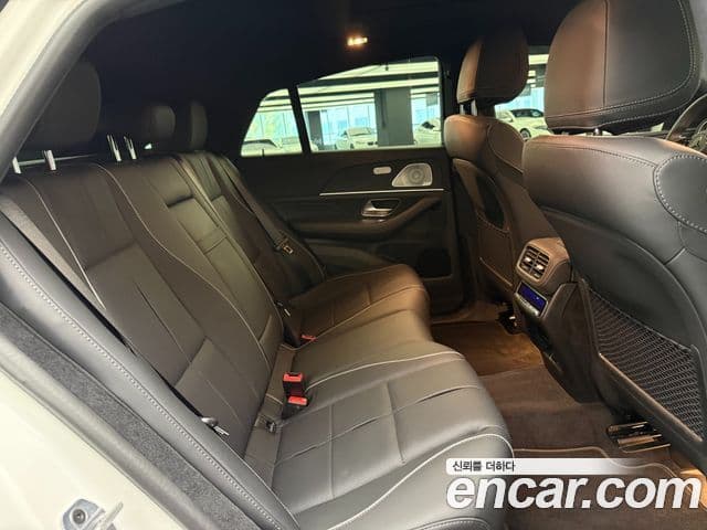 Mercedes-Benz GLE-Class 2026 — Photo 17/20
