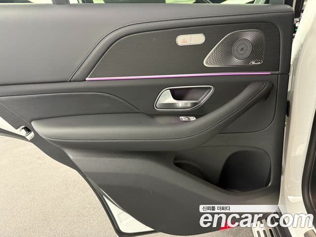 Mercedes-Benz GLE-Class 2026 — Photo 20/20