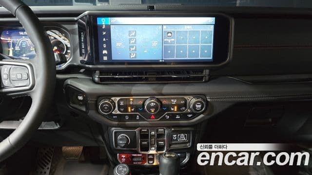 Jeep Wrangler 2025 — Şəkil 13/30