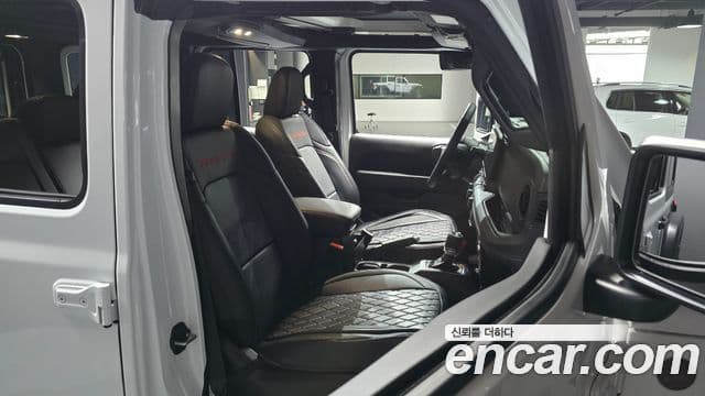 Jeep Wrangler 2025 — Şəkil 5/30