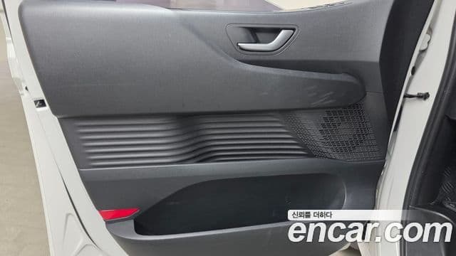 Hyundai Staria 2021 — Şəkil 24/30