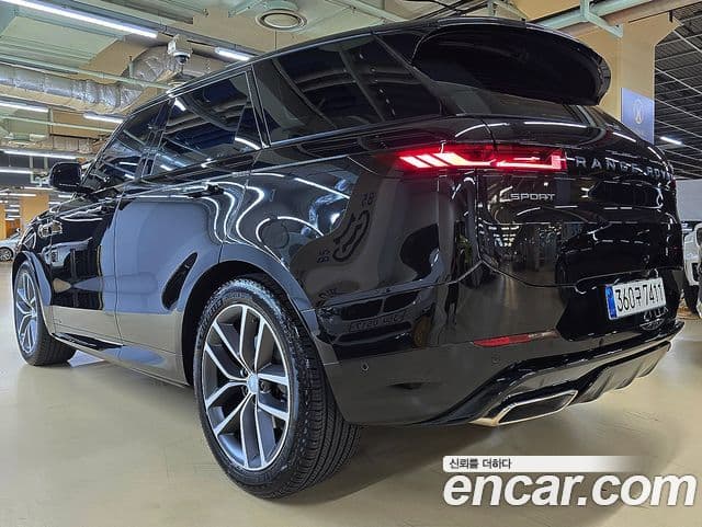 Land Rover Range Rover Sport 2025 — Photo 10/20