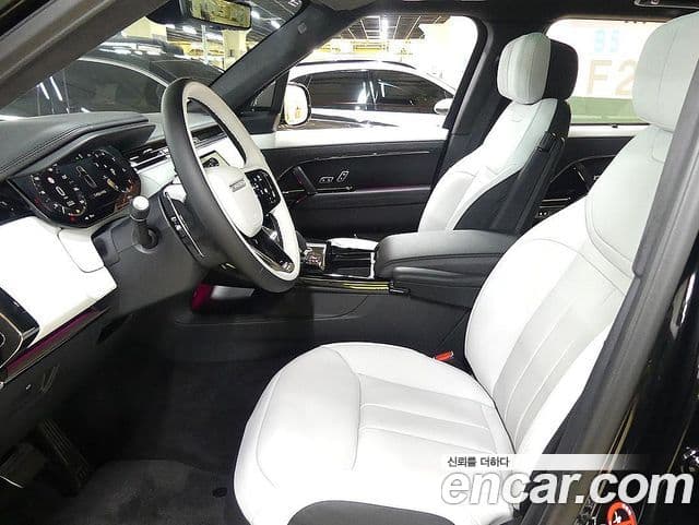 Land Rover Range Rover Sport 2025 — Photo 1/20