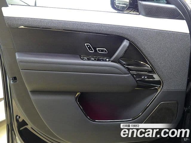 Land Rover Range Rover Sport 2025 — Photo 16/20