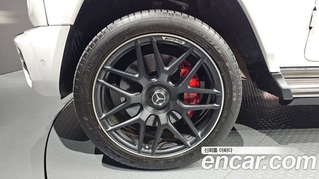 Mercedes-Benz G-Class 2021 — Photo 19/32