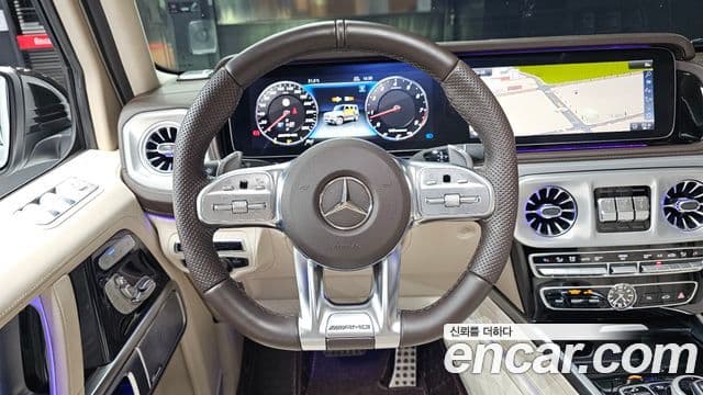 Mercedes-Benz G-Class 2021 — Photo 11/32