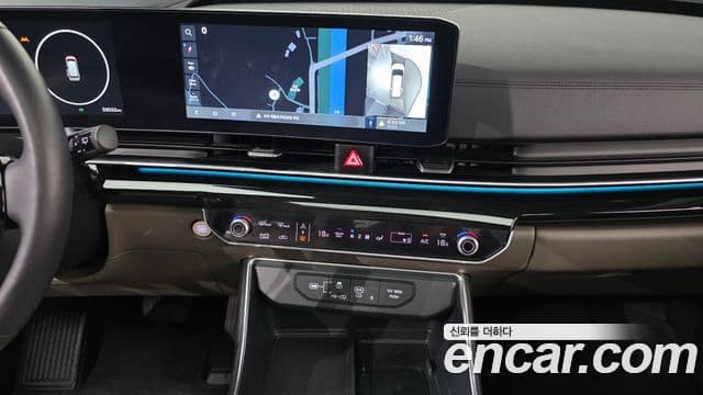 Kia Carnival 2024 — Фото 17/20