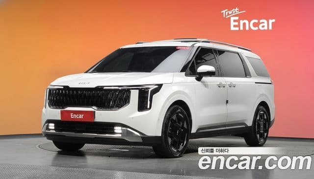 Kia Carnival 2024 — Фото 1/20