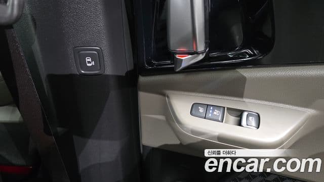 Kia Carnival 2024 — Photo 33/34