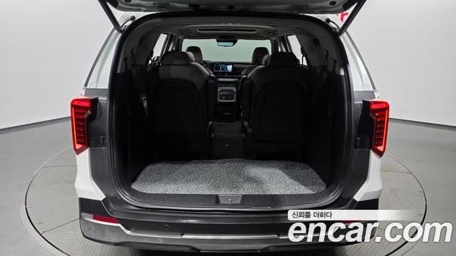 Kia Carnival 2024 — Photo 9/34