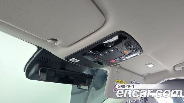 Kia Carnival 2024 — Şəkil 14/31