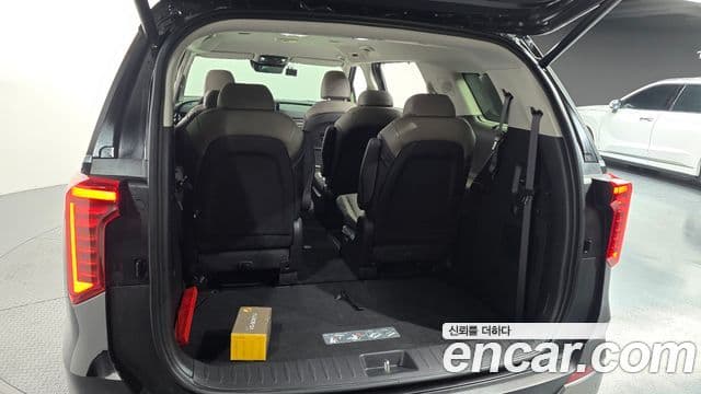 Kia Carnival 2024 — Şəkil 13/31