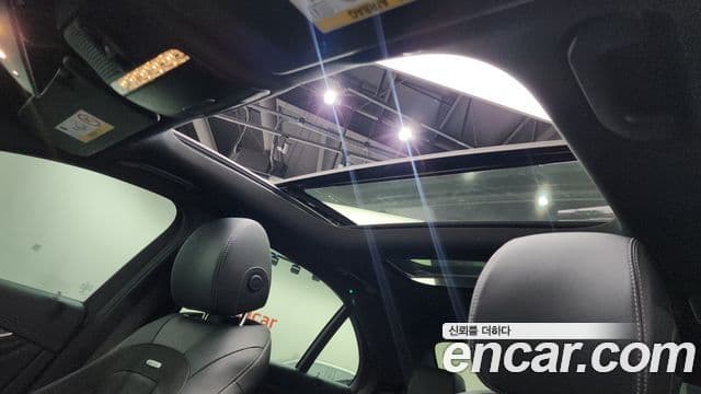 Mercedes-Benz E-Class 2020 — Photo 16/36