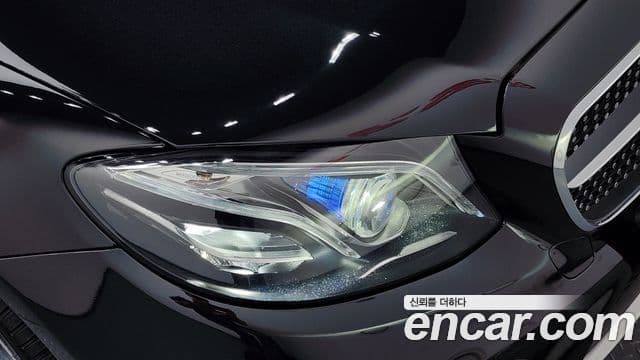 Mercedes-Benz E-Class 2020 — Photo 14/36