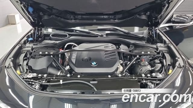 BMW 7 Series 2025 — Photo 1/18