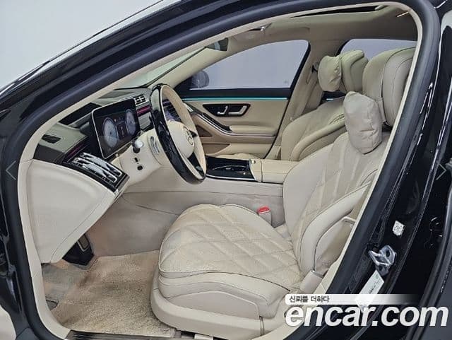 Mercedes-Benz S-Class 2022 — Photo 8/20