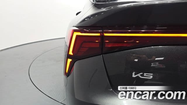 Kia K5 2025 — Photo 14/31