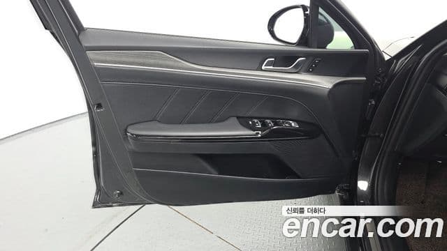 Kia K5 2025 — Photo 25/31