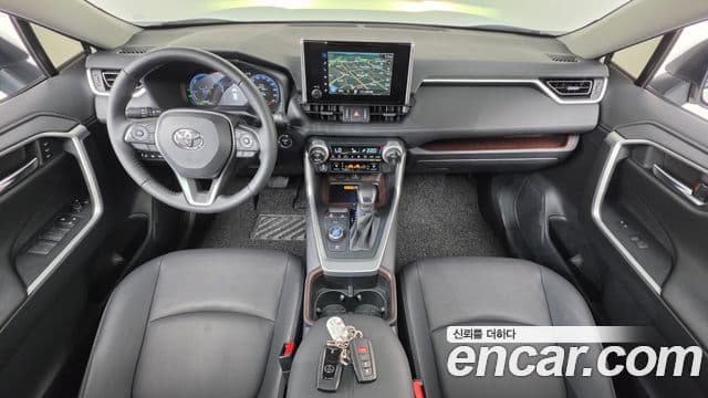Toyota RAV4 2025 — Şəkil 17/20