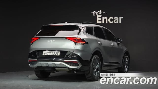 Kia Sportage 2021 — Фото 2/20
