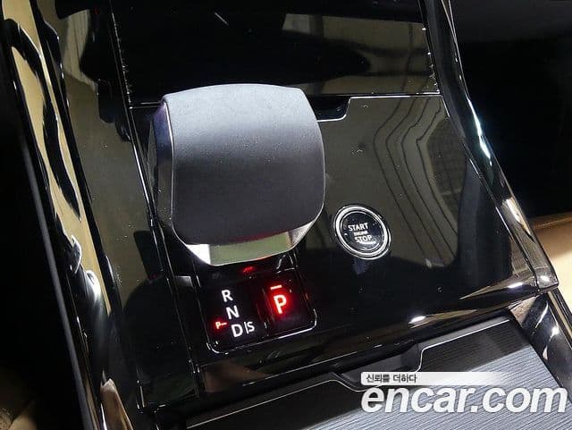 Land Rover Range Rover Sport 2025 — Фото 12/20