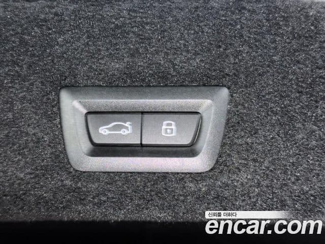 BMW 7 Series 2024 — Photo 18/20