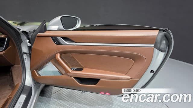 Porsche 911 2024 — Photo 28/36