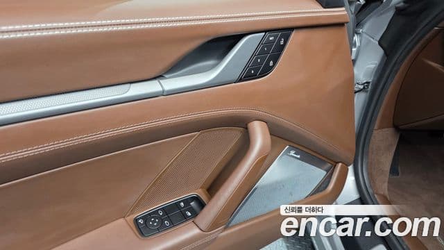 Porsche 911 2024 — Photo 25/36