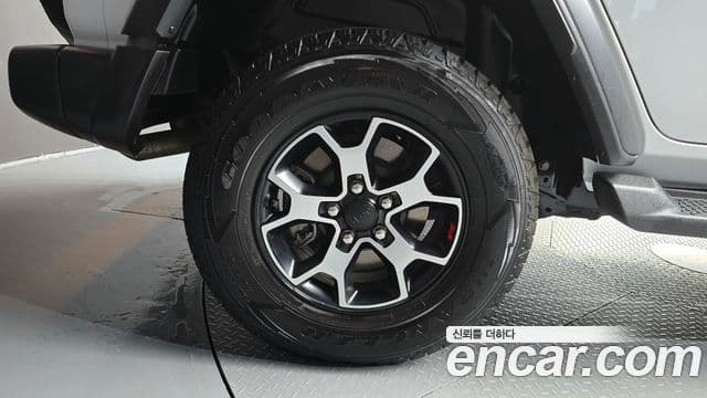 Jeep Wrangler 2021 — Photo 10/34
