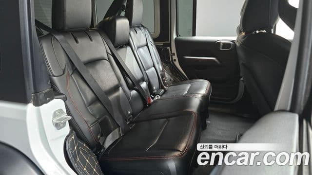 Jeep Wrangler 2021 — Photo 5/34