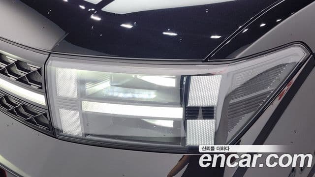 Hyundai Santa Fe 2025 — Şəkil 9/37