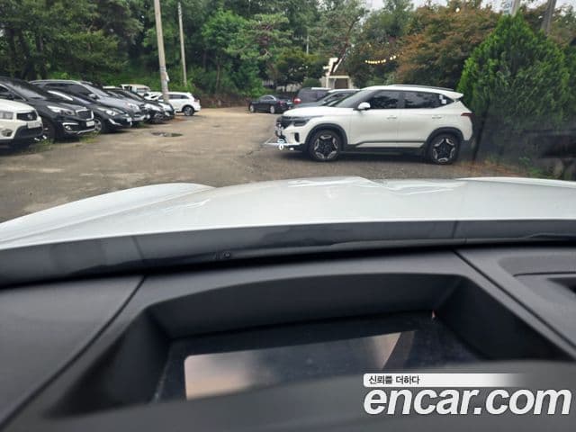 Genesis GV70 2021 — Photo 4/20